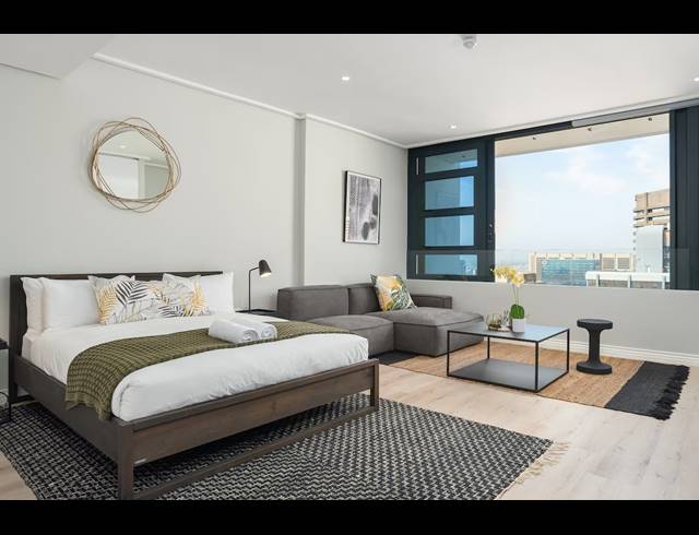 0.5 BEDROOM APARTMENT FOR SALE IN CAPE TOWN CITY CENTRE
